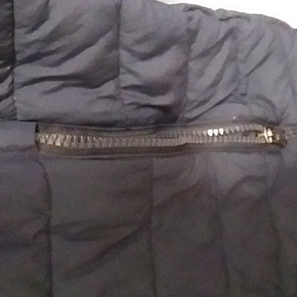 Navy Blue Columbia Puffer Coat - Picture 4 of 5